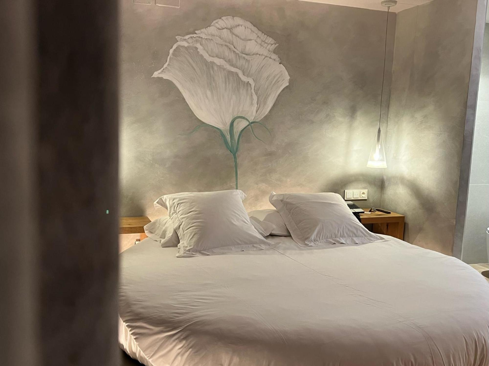 Boutique Hotel Urbisol Calders Exterior photo
