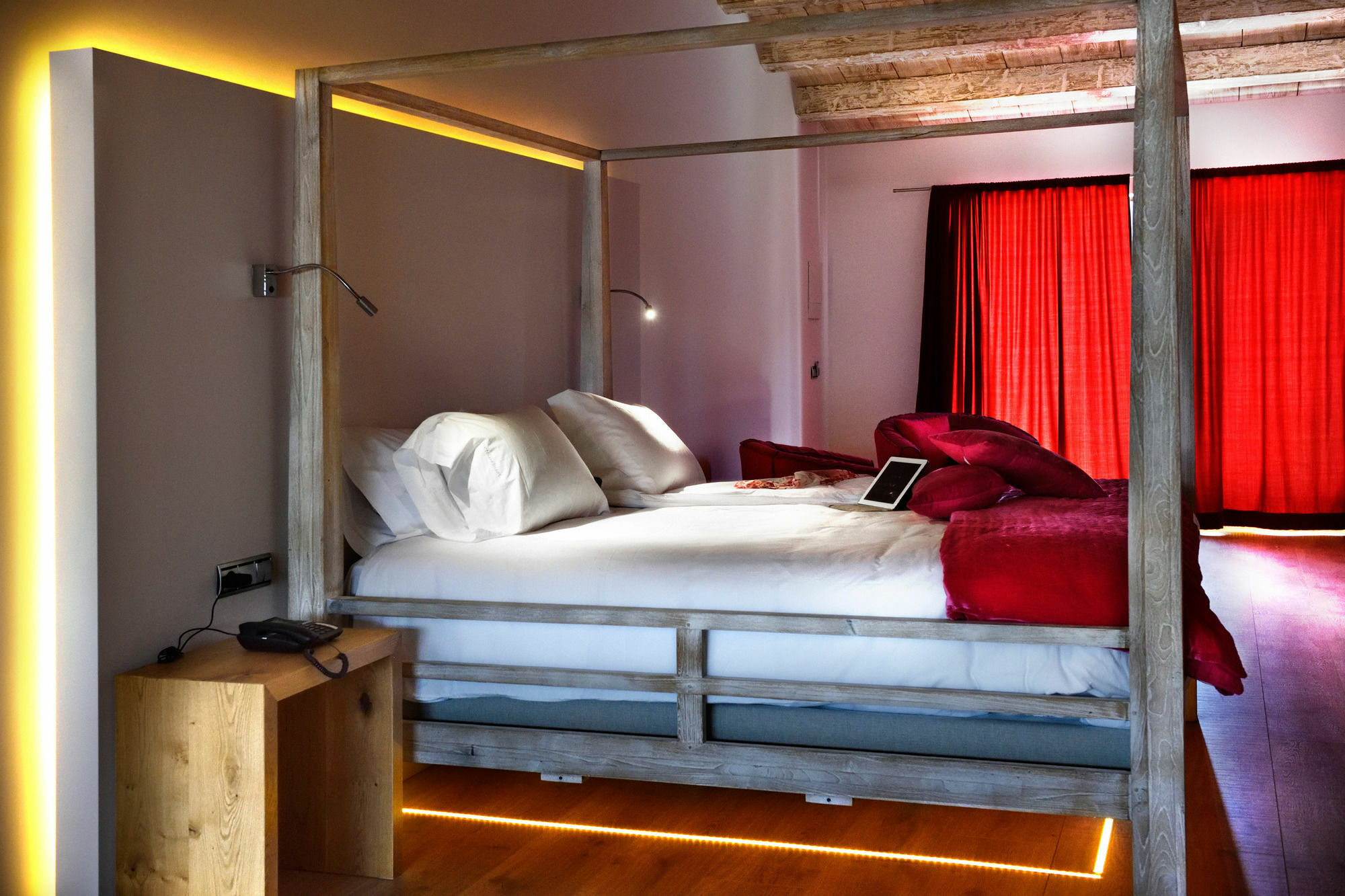 Boutique Hotel Urbisol Calders Exterior photo