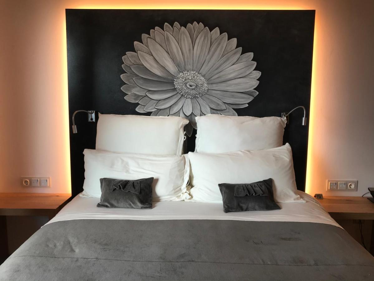 Boutique Hotel Urbisol Calders Exterior photo